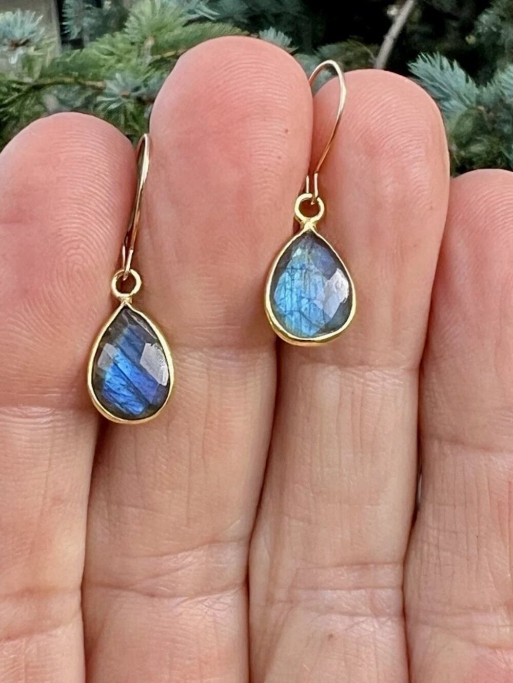 Sundance $138 NEW 1" 14kt Gold GF Blue LABRADORITE Birthstone Gemini Earrings